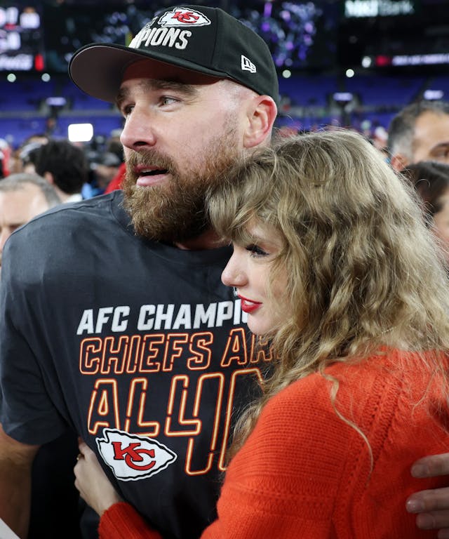 Is Taylor Swift And Travis Kelce's Relationship Fake? What We Know About The "Leaked Contract" Listing Their Breakup Date